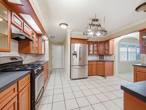 5th image of 1015 S Miami Ave