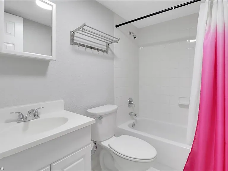 4635 Bayshore Dr #P4 — Photo 10