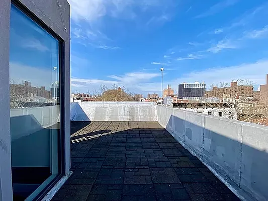 Rented by Bohemia Realty Group | media 26