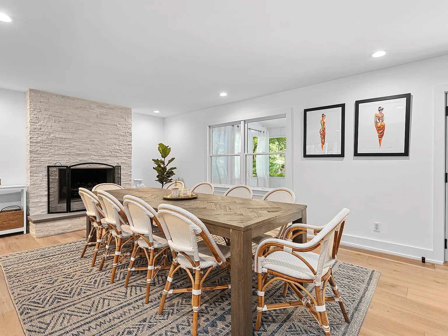 East Hampton 6 Bed Oasis With Water Access — Photo 4