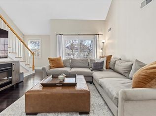 25 Wall St APT K, Canton, MA 02021