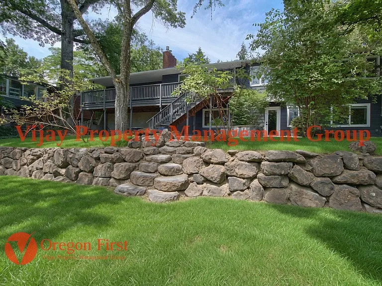 12274 NW Coleman Dr — Photo 56