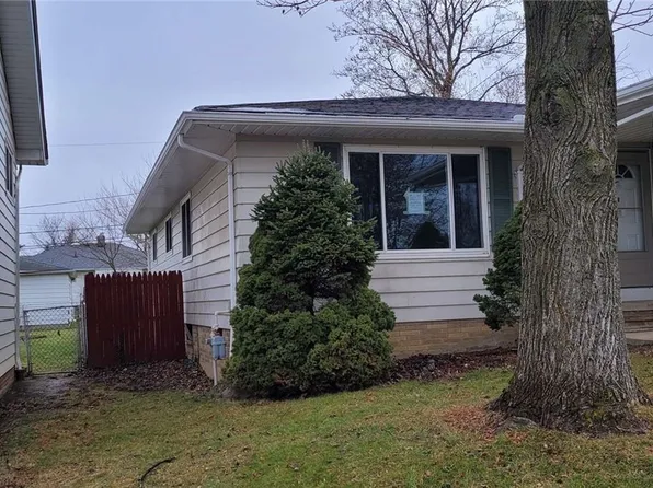 15517 Mendota Ave, Maple Heights, OH 44137