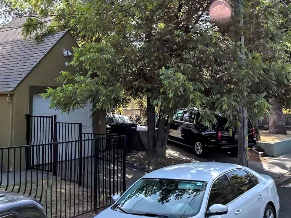 2nd image of 4060 8th Ave