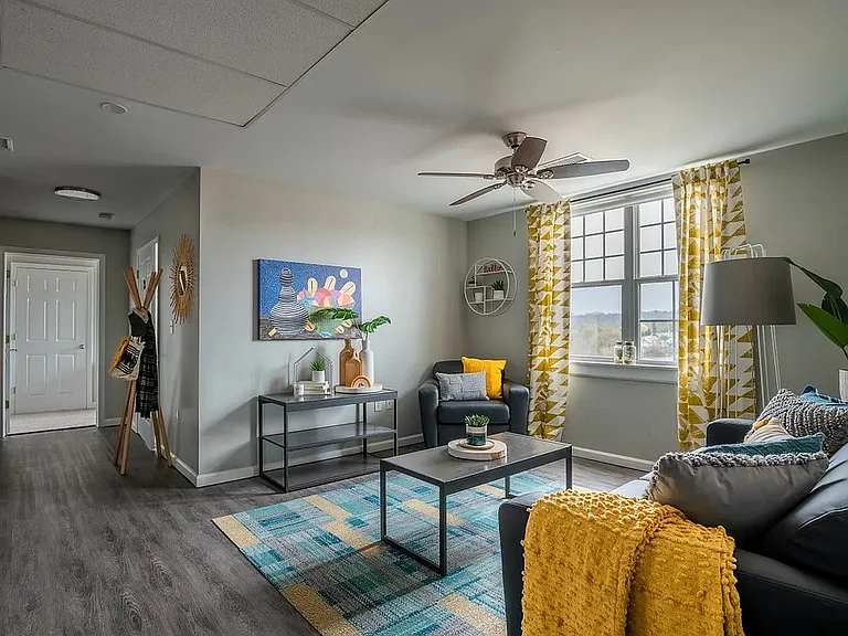 spinner-place-model-unit-261