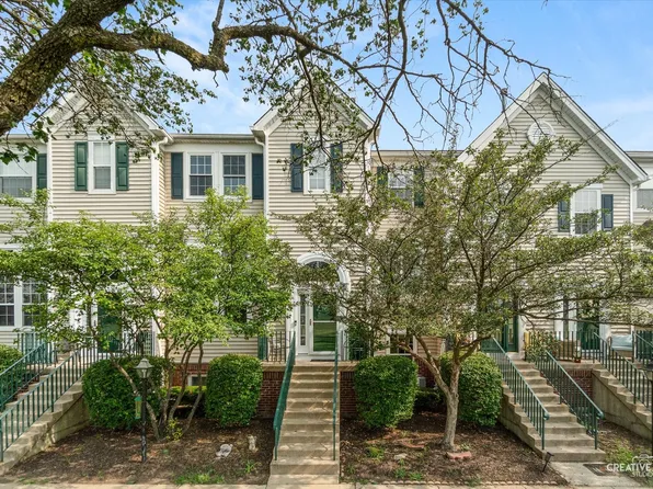 2430 Courtyard Cir Unit 5, Aurora, IL 60506