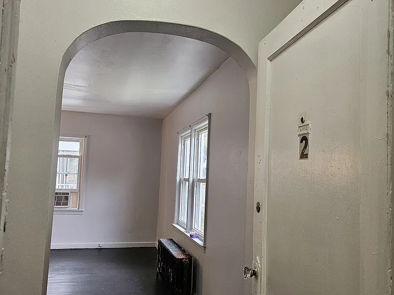 105 Pennsylvania Ave #1R — Photo 9