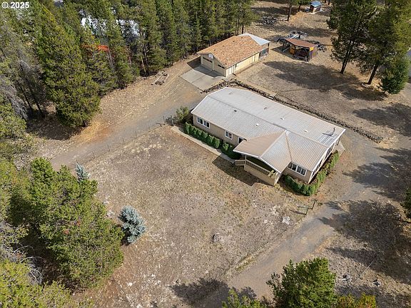 3rd image of 52128 Stearns Rd