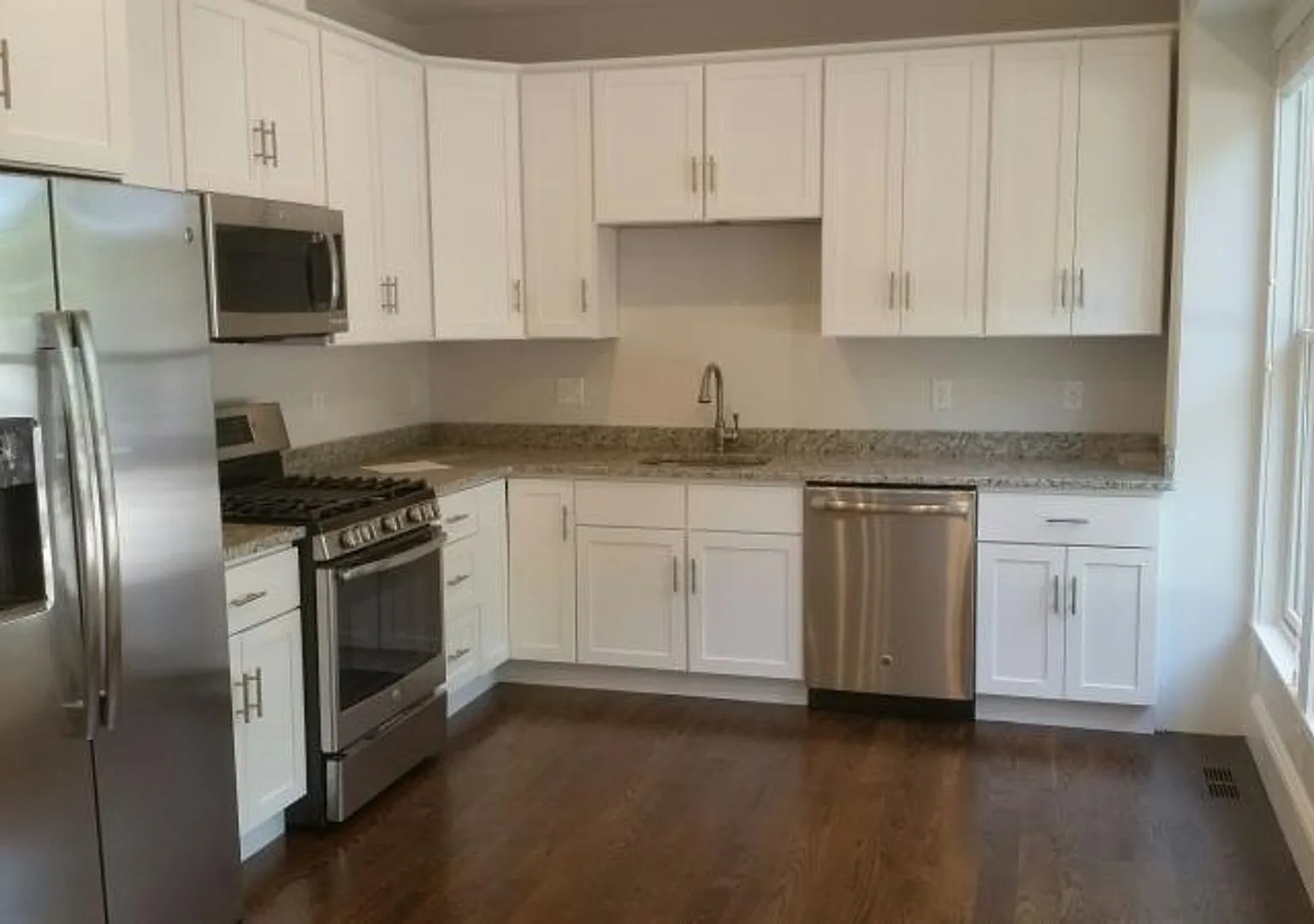 Great 4 Bed 4 Bath Available 5/15/26 — Photo 1