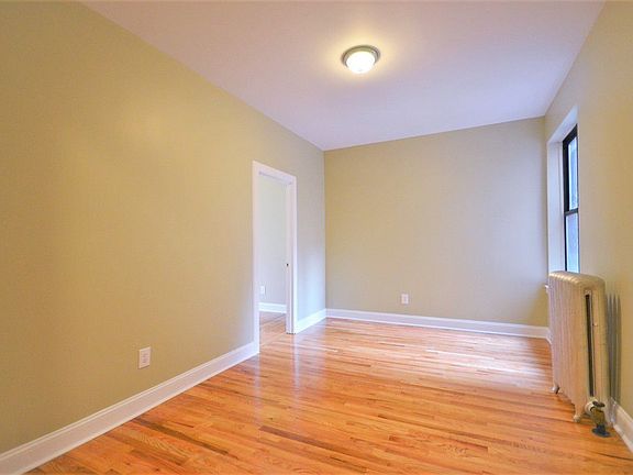 5th image of 105 Audubon Ave APT 3A