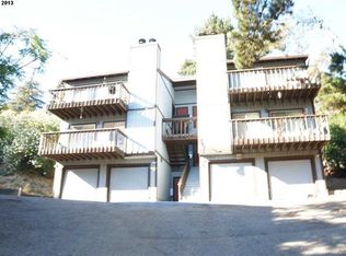 7400 Mountain Blvd APT 2B, Oakland, CA 94605