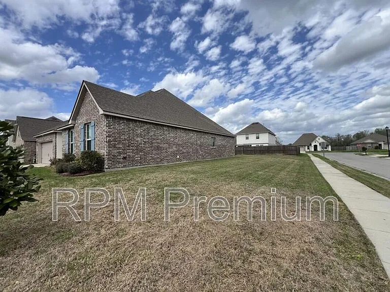 2123 Westfield Ave — Photo 3