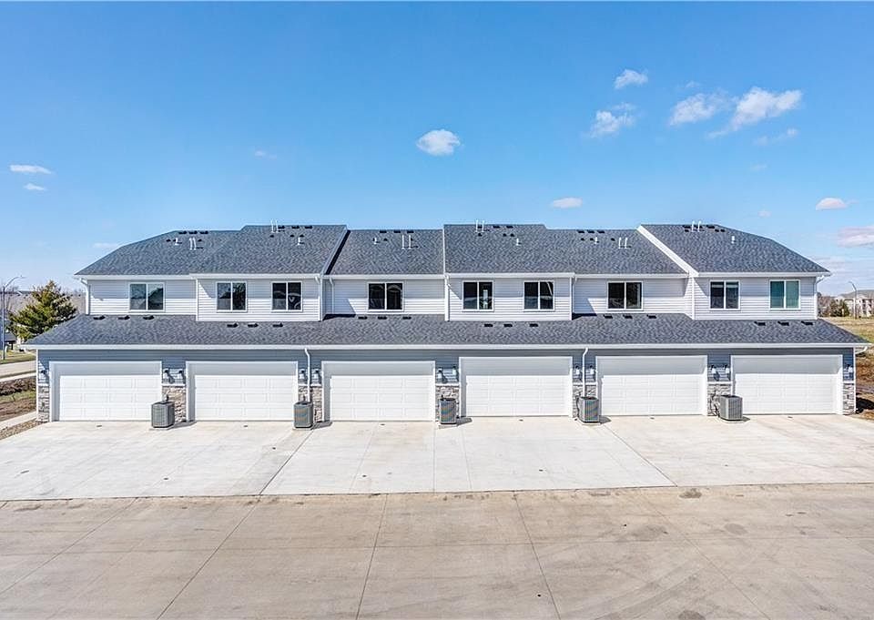 2nd image of 6107 Manchester Ln