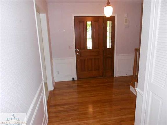 2nd image of 5880 Blythefield Dr