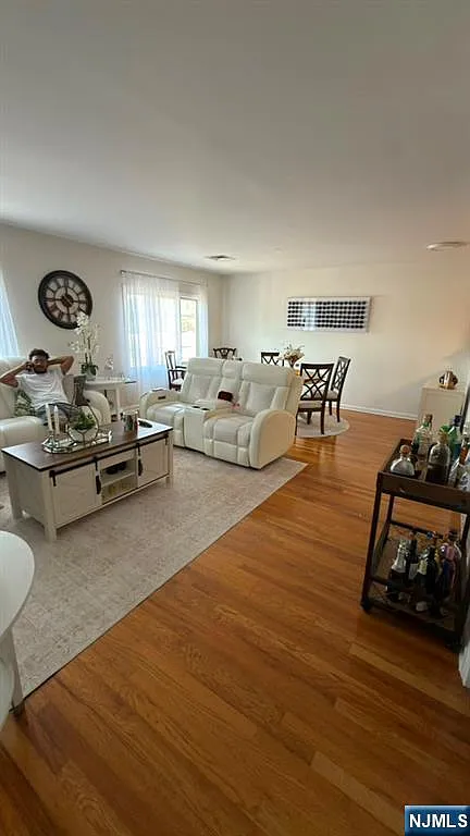 2 bed, 2.0 bath, $2,375 — Photo 2
