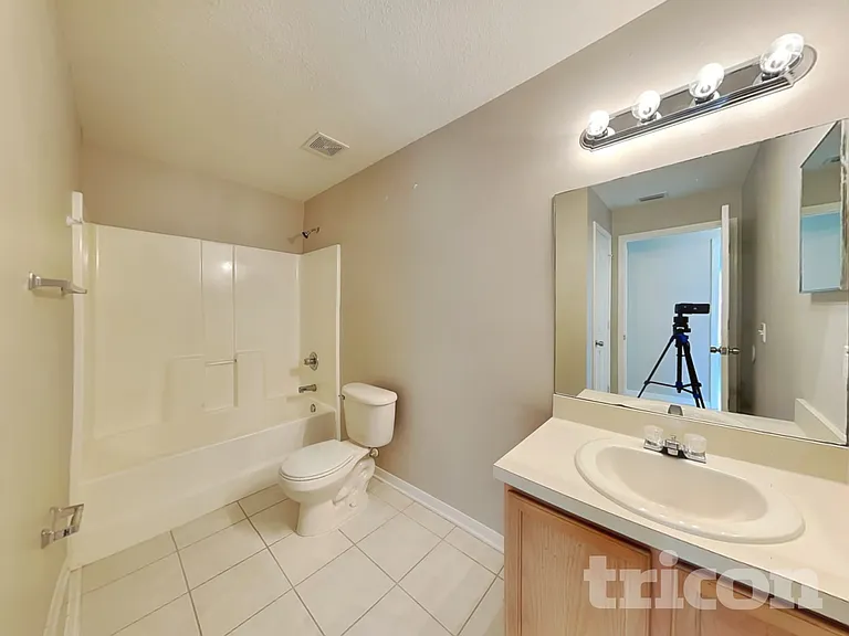 2483 Brownwood Dr — Photo 14