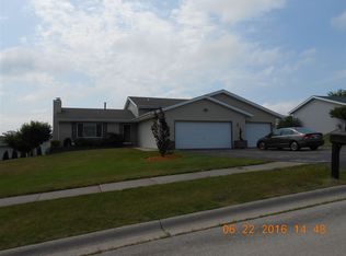 4695 Bamburg Ave, Rockford, IL 61109