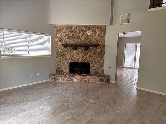 2nd image of 3323 Brookdale Dr