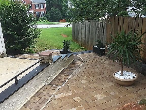 5th image of 3211 Amesbury Way