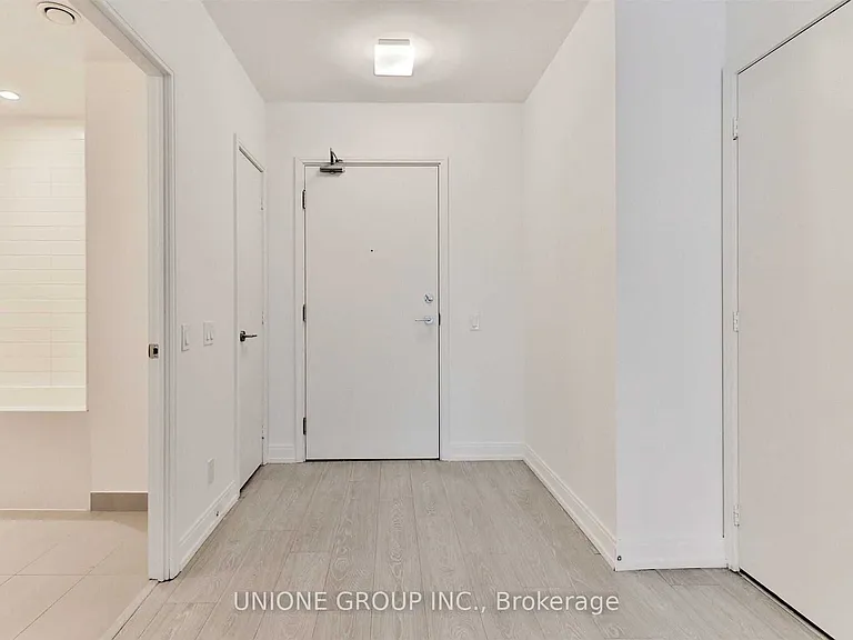 181 Dundas St E #502 — Photo 6