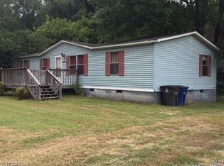 5523 Bethania Rd, Pfafftown, NC 27040