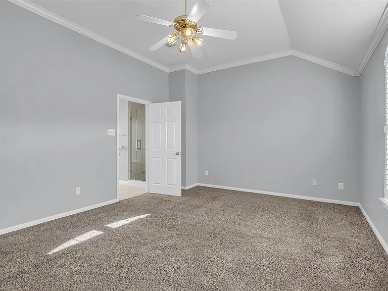 1417 W Webster St — Photo 24