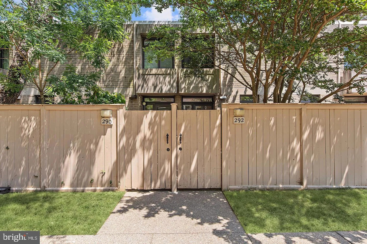 2 bed, 1784 sqft, $4,100 — Photo 1