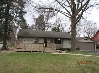 912 Institute Blvd, Dixon, IL 61021