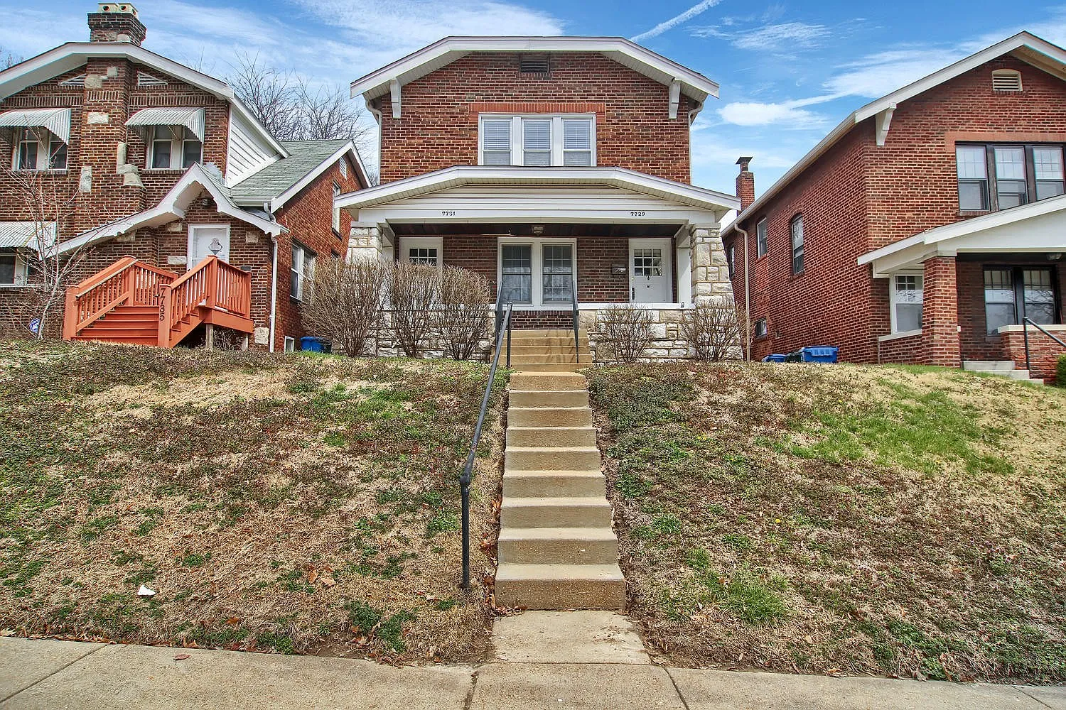 (233) 7729-31 Gissler Ave — Photo 1