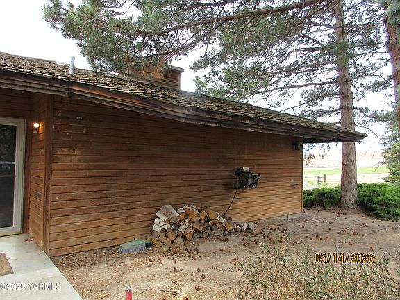 2nd image of 1303 Nightingale Rd