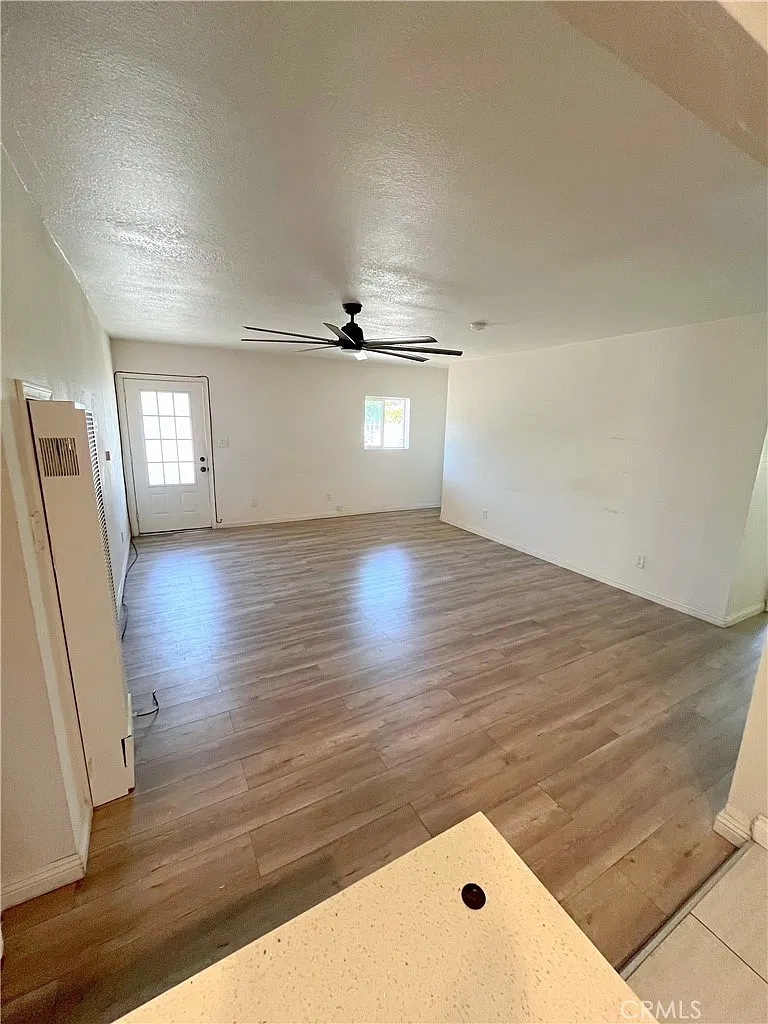 4 bed, 1160 sqft, $4,500 — Photo 3