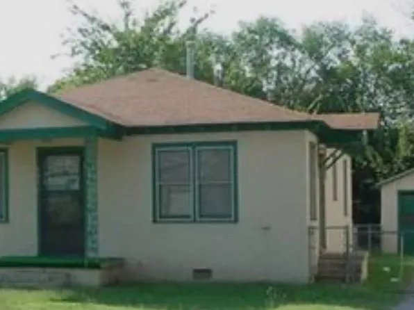 1318 NW Kingsbury Ave, Lawton, OK 73507