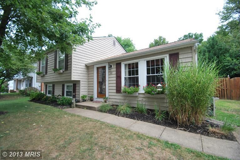 1st image of 887 Willys Dr