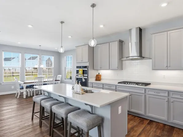 424 Daylily Ln, Stafford, VA 22554