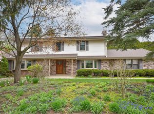 2520 W Margaretta Ct, Glendale, WI 53209