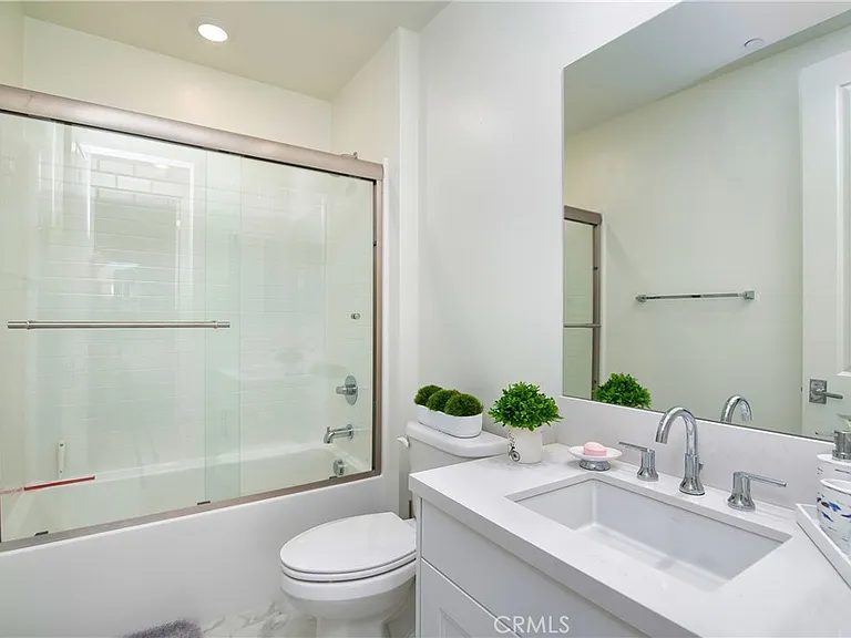 1523 Doheny Way — Photo 18