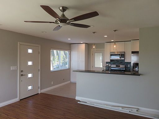 5th image of 4573 Newport Ave