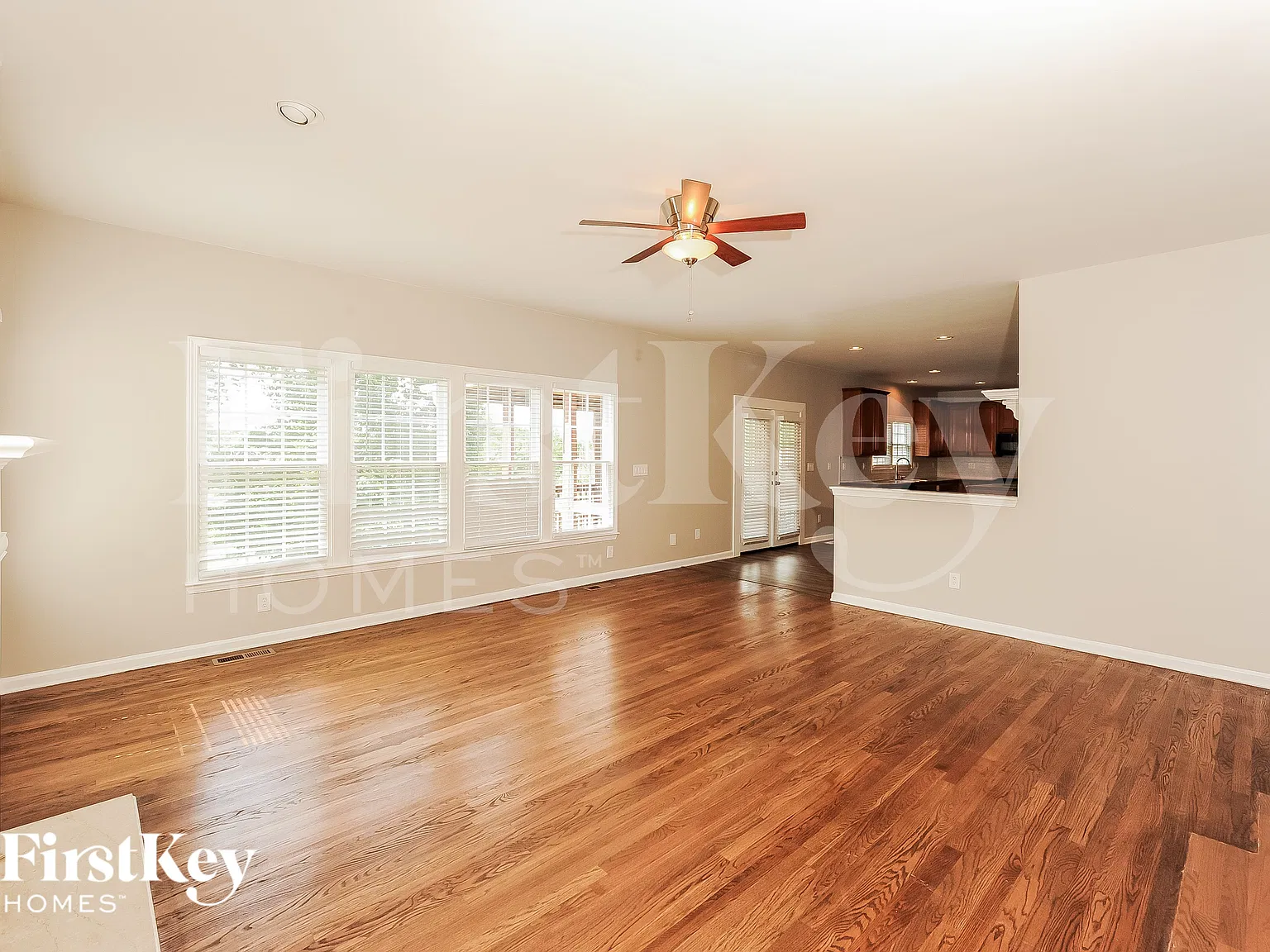 5 bed, 3.5 bath, 2998 sqft, $2,540 — Photo 3
