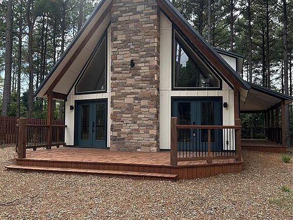 2nd image of 45 Sweetwater Ln