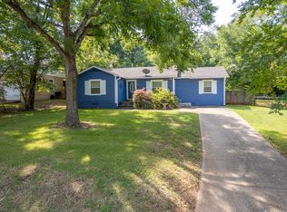 1104 E Brazos St, Palestine, TX 75801