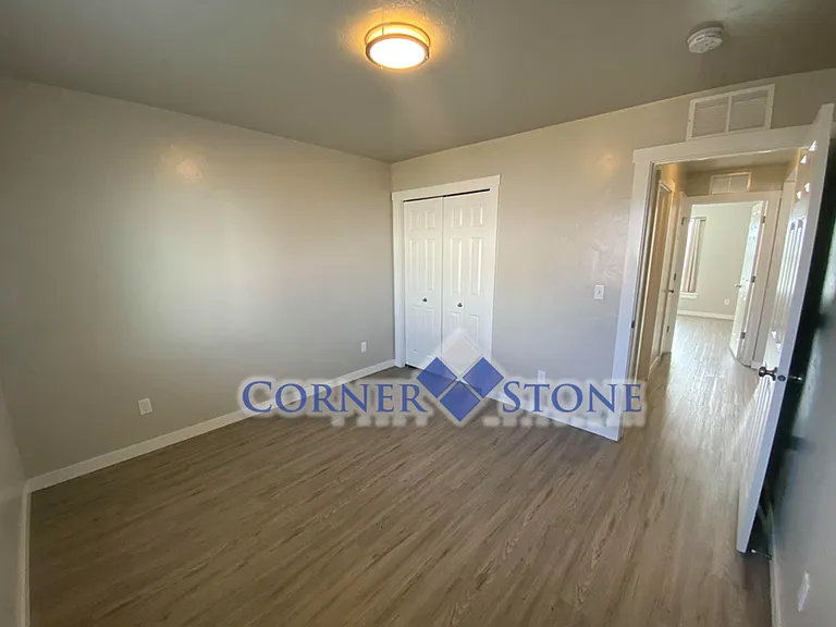6574 E Fairmount St — Photo 16