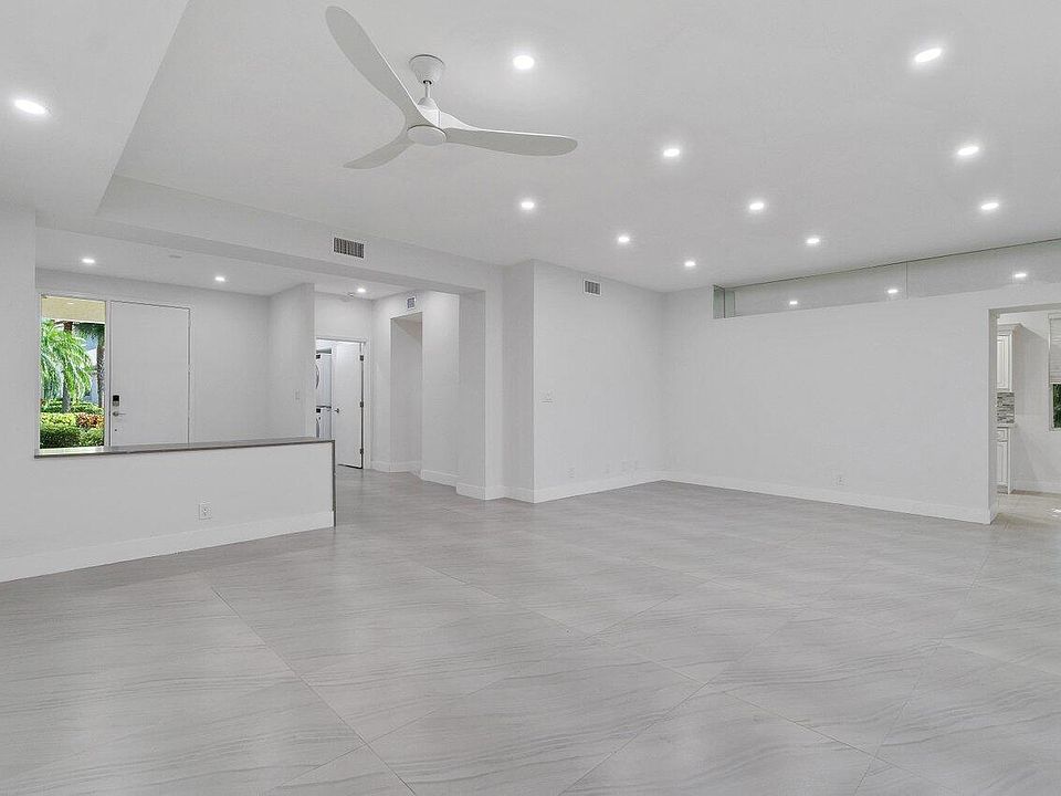 1st image of 6244 Graycliff Dr APT A