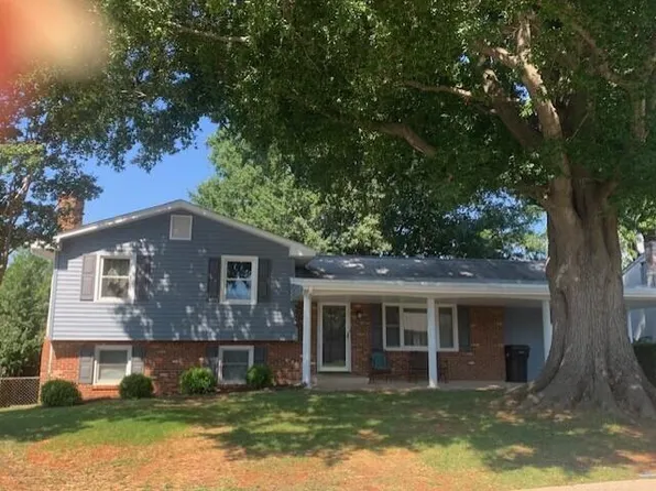 5524 Capito St, Roanoke, VA 24019