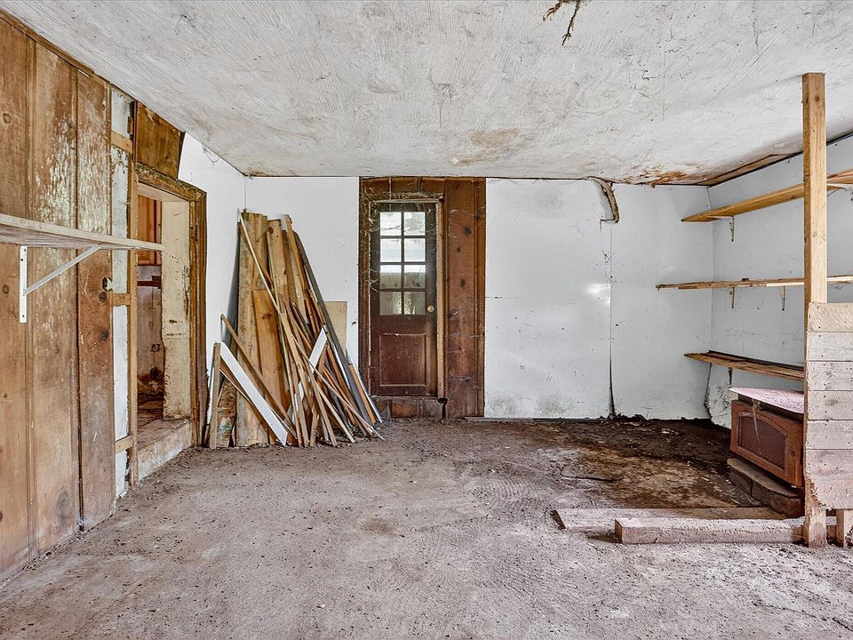 25th image of 2429 W Huron Line Rd