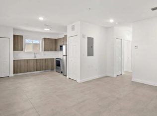 1295 W 69th St #309, Hialeah, FL 33016