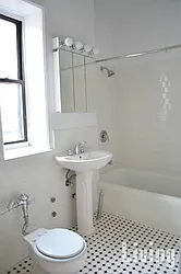 Rented by Living New York