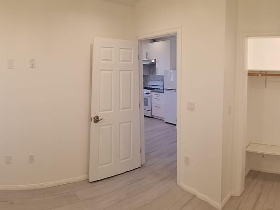 3rd image of 23832 Welby Way