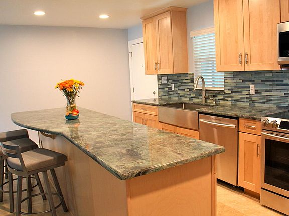 3rd image of 350 Fillmore Ave APT F-5