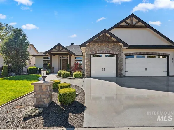925 W Mollywood Dr, Nampa, ID 83686