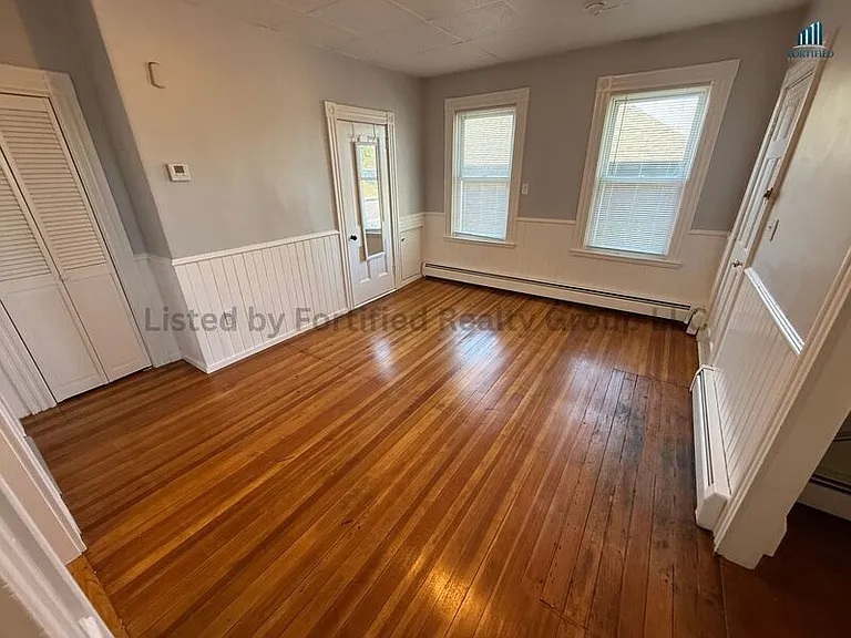 76 Stetson St #3R — Photo 3
